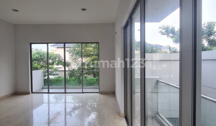 Maple Type House 12x20 corner rarely available (Cynthia 0878-6359-0057)