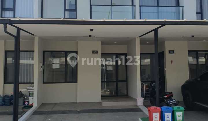 JUAL CEPAT! Rumah Milenial 4,5x12,5 brand new, strategis (Cynthia 0878xxxxxxxx