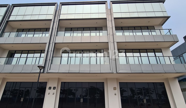 Ruko Ukuran Besar Ebony Island 8x18m2 4lantai (Cynthia 0878xxxxxxxx