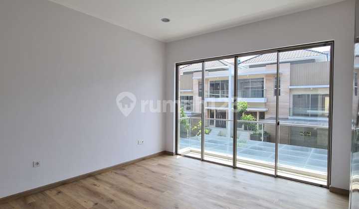 Rare Unit! Golf Island 10x20 Lilac Type Neat and Clean (cynthia0878-6359-0057) 2