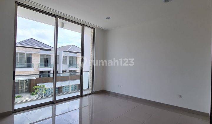 Rumah Elit Di Cbd Pik2 Terjangkau Dan Strategis 250m2 Minimalis (cynthia 0878-6359-0057) 2