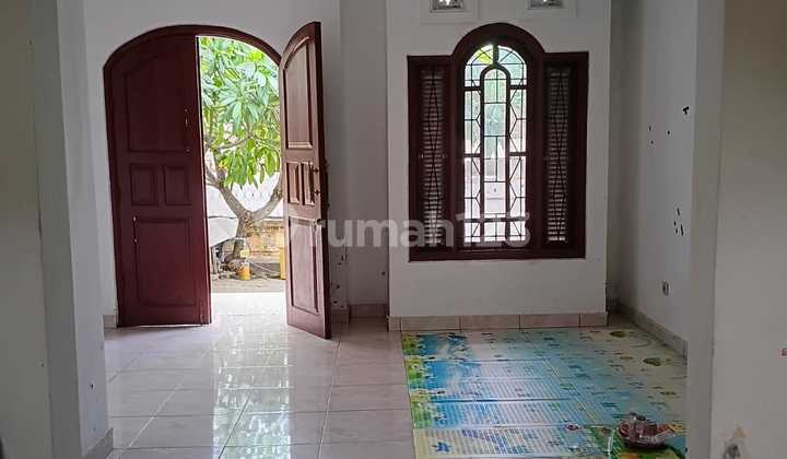 Murah Rumah Lantai 2 SHM IMB Lengkap di Kesiman Mnk 2