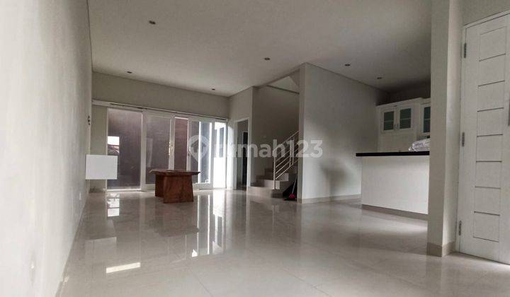 Di Jual Rumah Modern Minimalis 2lantai Di Gunung Agung 2