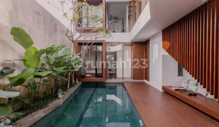 For Rent Yearly Villa View Rice Field Full Furnish In Canggu Rc