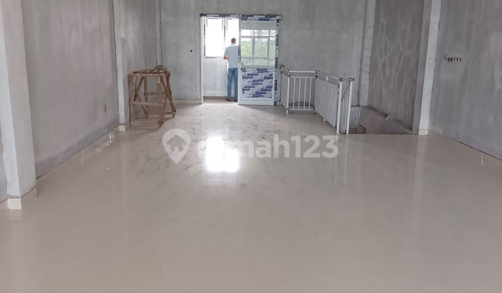 Ready-to-Occupy New 2nd Floor Shop House on Main Road, Mahendradata Street 2
