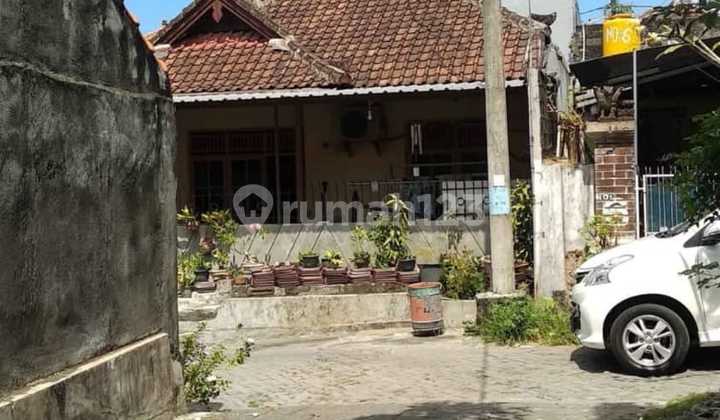 For Sale: 1-Story Minimalist House in West Gatsu. 2