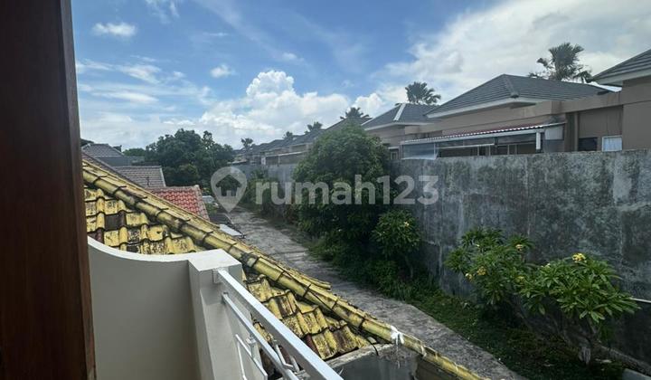 Murah Rumah 2 Lantai di Komplek Perumahan Taman Baruna Mnk 2