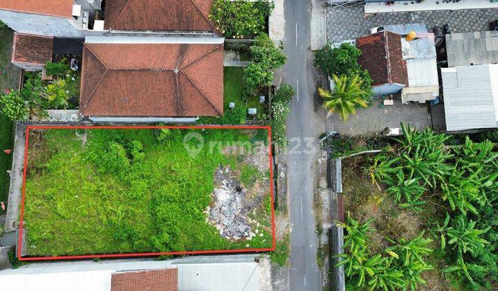 Land for sale 5.05 Are on Mudutaki Main Road, Denpasar JL 1