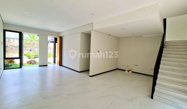 Dijual Rumah Modern Dan Kavling di Perumahan Elite Taman Anggrek  1