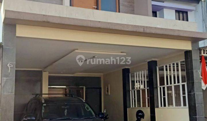 Dijual/ Disewakan rumah 2 lantai di Cisaranten kulon 1