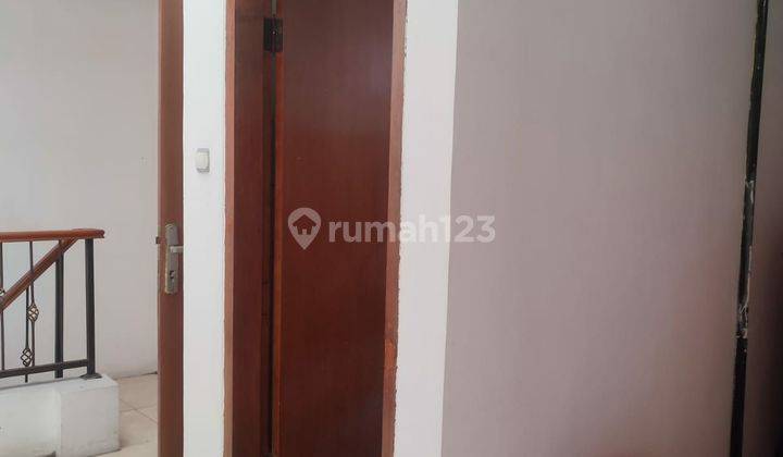 Dijual cepat rumah 2,5 lantai di Kopo Permai 2