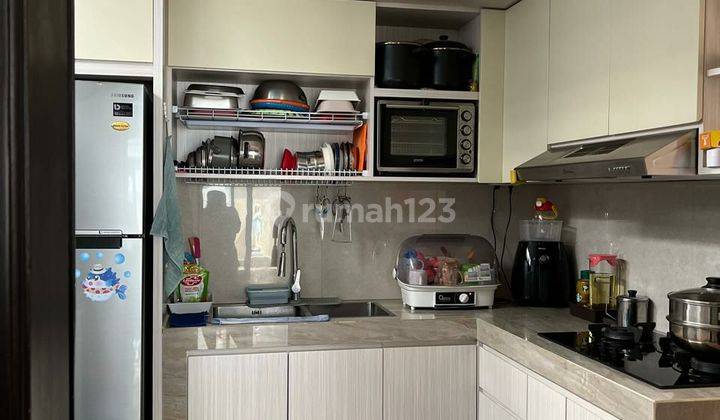 Dijual rumah full furnished di Singgasana Pradana 2