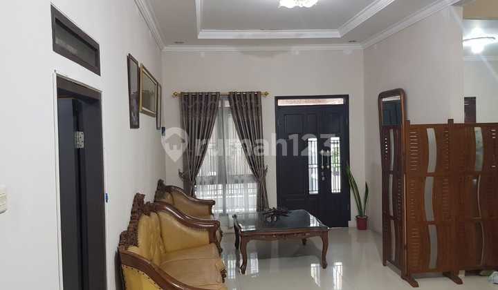 Jual Rumah dengan View di Komplek Permana Cimahi