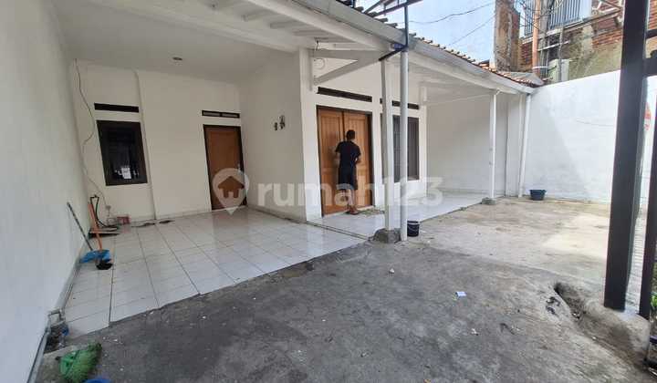 Sewa Rumah Siap Huni Bagus di Kembar Baru bisa Usaha 1