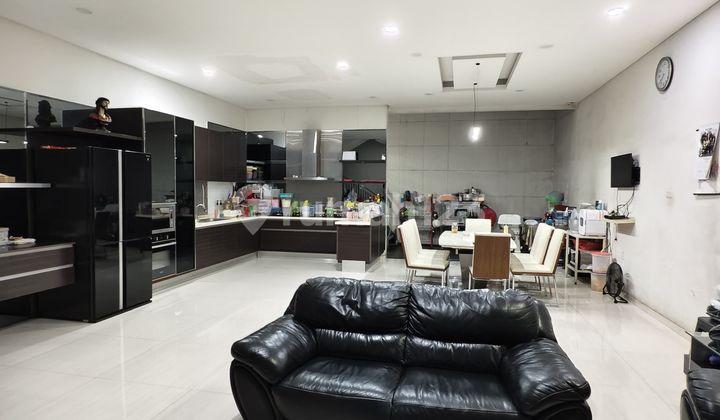 For Sale 2-Story House in Taman Kopo Indah Tki 2 For Sale 2-Story House in Taman Kopo Indah Tki 2