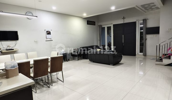 Jual Rumah 2 Lantai di Taman Kopo Indah Tki 2 2