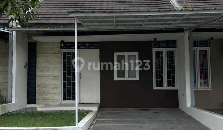 For Sale: House in Taman Kopo Indah 5 Sommerville