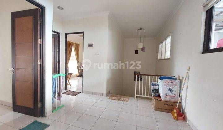 Di Jual Cepat Rumah Bagus 2 Lantai di Cluster Aralia Harapan Indah Bekasi Barat 2