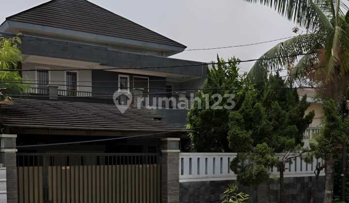 Ready-to-Occupy Secondary Area Bilymoon House East Jakarta 2