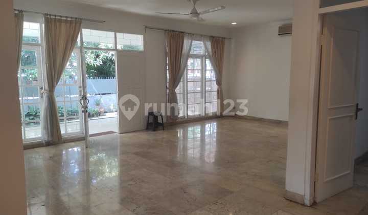 Rumah Di Sewakan Area Kebayoran Baru Siap Huni Jakarta Selatan