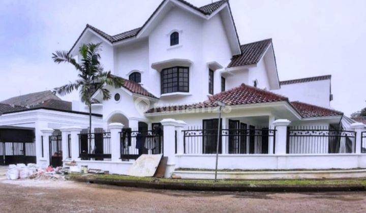 Rumah Dalam Komplek Elit lengkap Kolam Renang Lebak Bulus 1