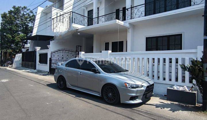 Rumah Baru Dengan Model Classic elegant Pondok Kopi Jakarta Timur 1