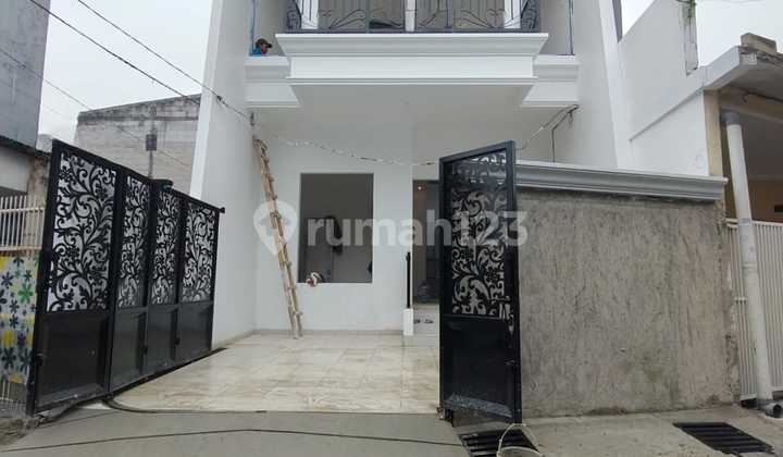 Rumah Area Kalisari Minimalis Modern Jakarta Timur 1