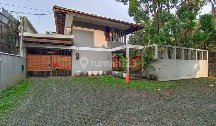 Rumah Areavbintaro Pesanggrahan Model Tropical House Jakarta  1