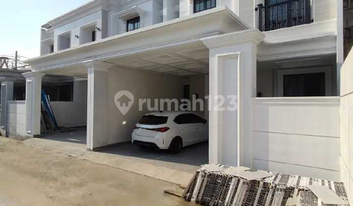 Hunian Minimalis Modern Dalam Cluster Area Ciracas