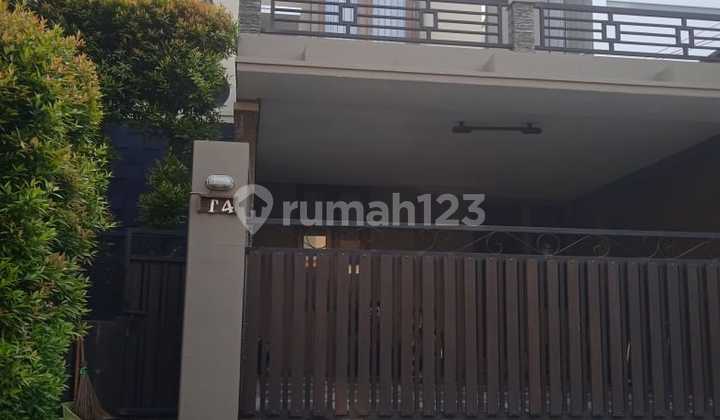 For sale, Pesona Khayangan area with swimming pool, Depok. 2