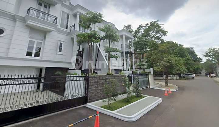 Brand New Mewah Dan Elegant Area Premium Kebayoran Baru 2