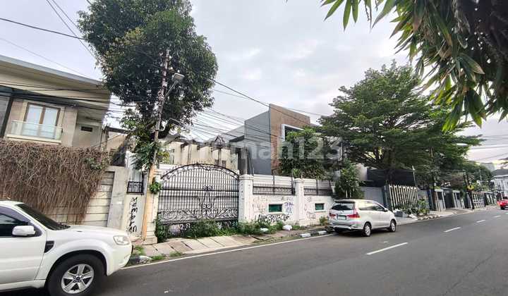 Dijual Rumah Tua Hitung Tanah Area Menteng Jakarta Pusat