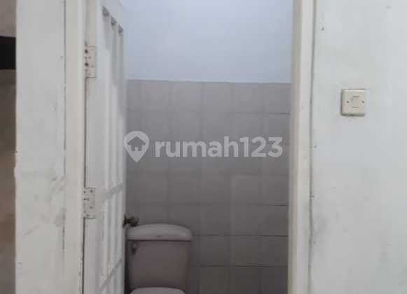 House Near Cijago Toll Road in Harjamukti Complex, Depok. 2