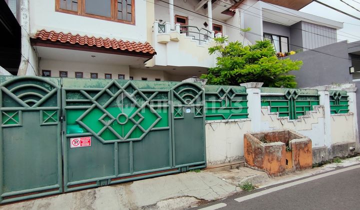 Rumah Secondary Dalam Komplek Area Duren Sawit Jakarta Timur