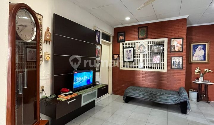 Di Jual Rumah Dengan Fasilitas Kost2 San Area Cikini  2