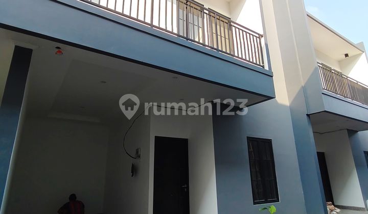 Minimalist 2-Story House in Condet Area, Jakarta Tinur