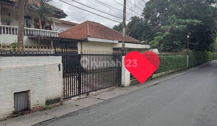 Rumah Tua Di.jual.hanya Hitung Tanah Akses.dekat Mrt Pondo Labu. 2