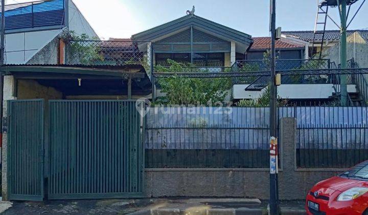 Rumah Area Premium Menteng Dekat Ke Sudirman Jakarta Pusat 1