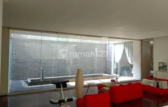 Rumah Minimalis, 2 Lantai, Dan Interior semi Furnished Komplek Intercon, Jakarta Barat 2