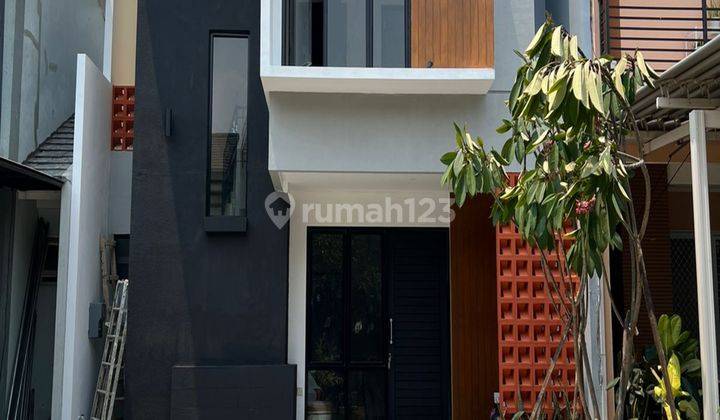 Rumah Mewah Di BSD City Semi Furnished Minimalis 1