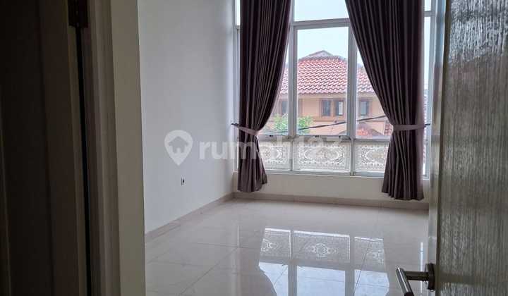 DIJUAL Rumah Siap Huni Taman Permata Parahyangan Rumah 2,5 lantai
