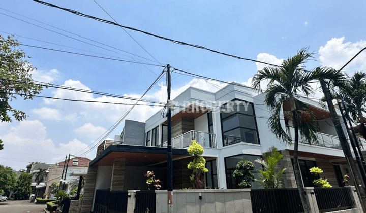 Dijual Rumah SHM 2 Lantai Hook Strategis di Sektor 9 Bintaro 2