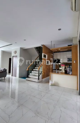 DIJUAL RUMAH BERLOKASI DI CIPEDES SEMI FURNISHED DIJUAL RUMAH BERLOKASI DI CIPEDES SEMI FURNISHED