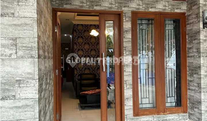 For Sale Ready-to-Occupy & Semi-Furnished House, TVRI Alam Studio Area 2