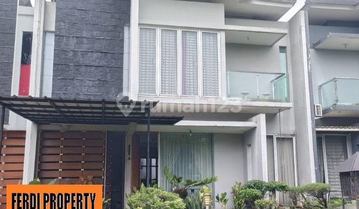 Rumah Depan Taman Dekat Masjid Citra Gran Cibubur