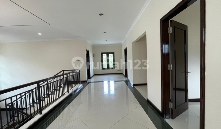 New Luxury House Renovated Ready to Occupy Negotiable Until Sold 2