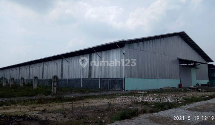 Pabrik di serang  2