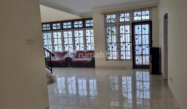 Dijual Rumah Dikawasan Elite Legenda Wisata 2