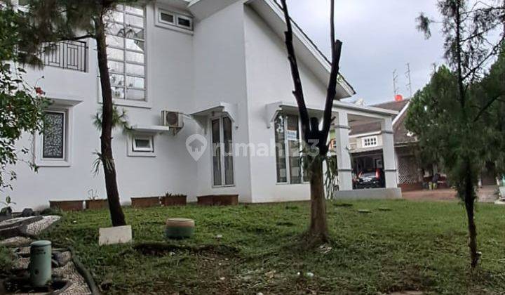 Dijual Rumah Hoek Pekarangan Luas Asri Lokasi Strategis Dekat Gerbang Tol 1