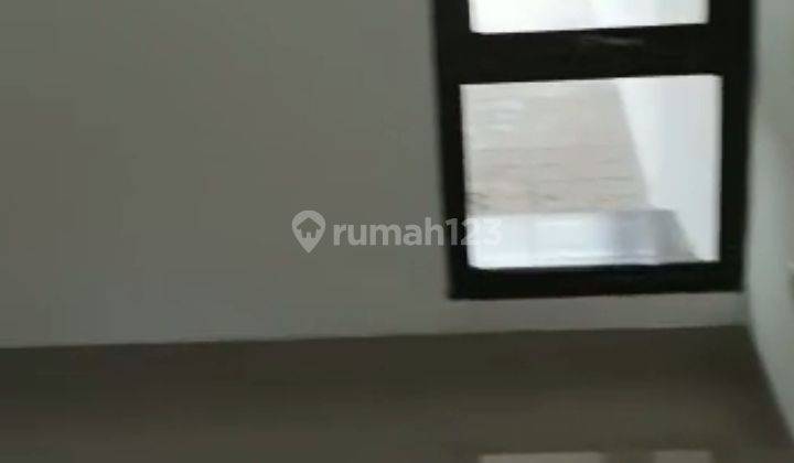 DISEWAKAN RUMAH BARU DI DALAM CLAUTER METLAND TRANSYOGI 3